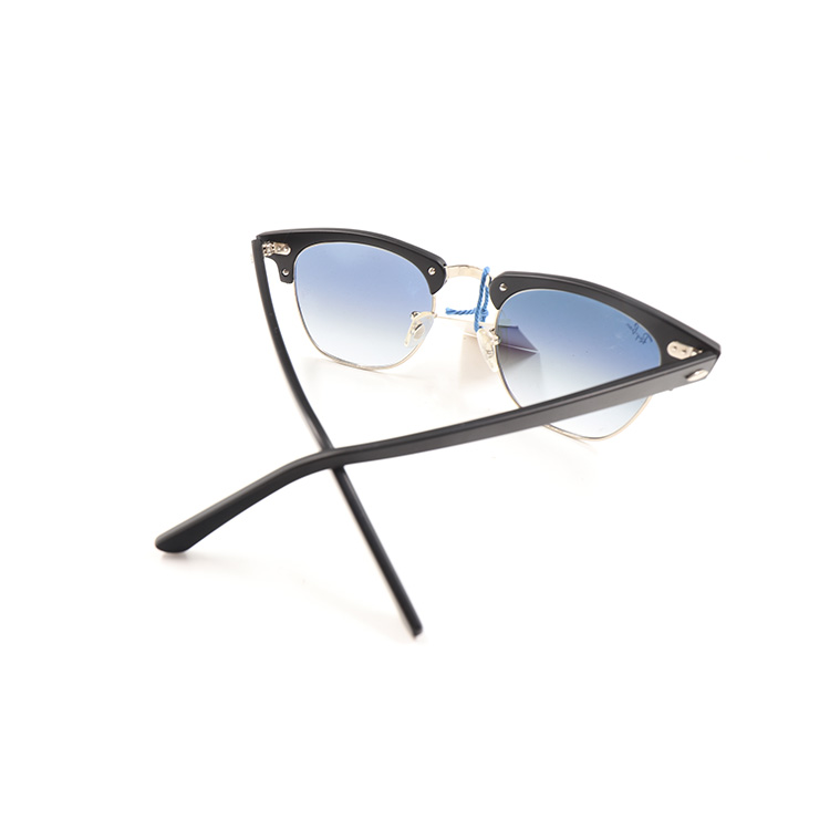 Ray.Ban RB 3016 Clumbuster Lens Width:51 , Bridge Width : 21  Made In Italy