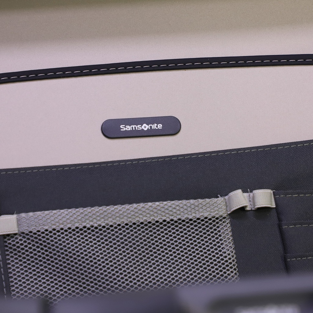Samsonite Business Suitcase *Excellent Choice For