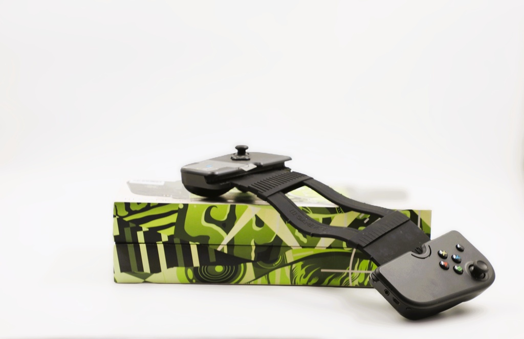Gamevice Controller - Gamepad Game Controller for iPhone