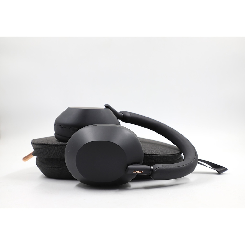 Sony Headset 1000-XM5 Black + Cover & Accessories